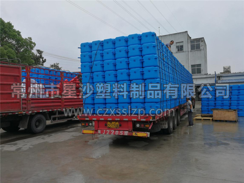 450平浮筒發(fā)往山東省濱州市應用于某水庫碼頭浮橋工程12