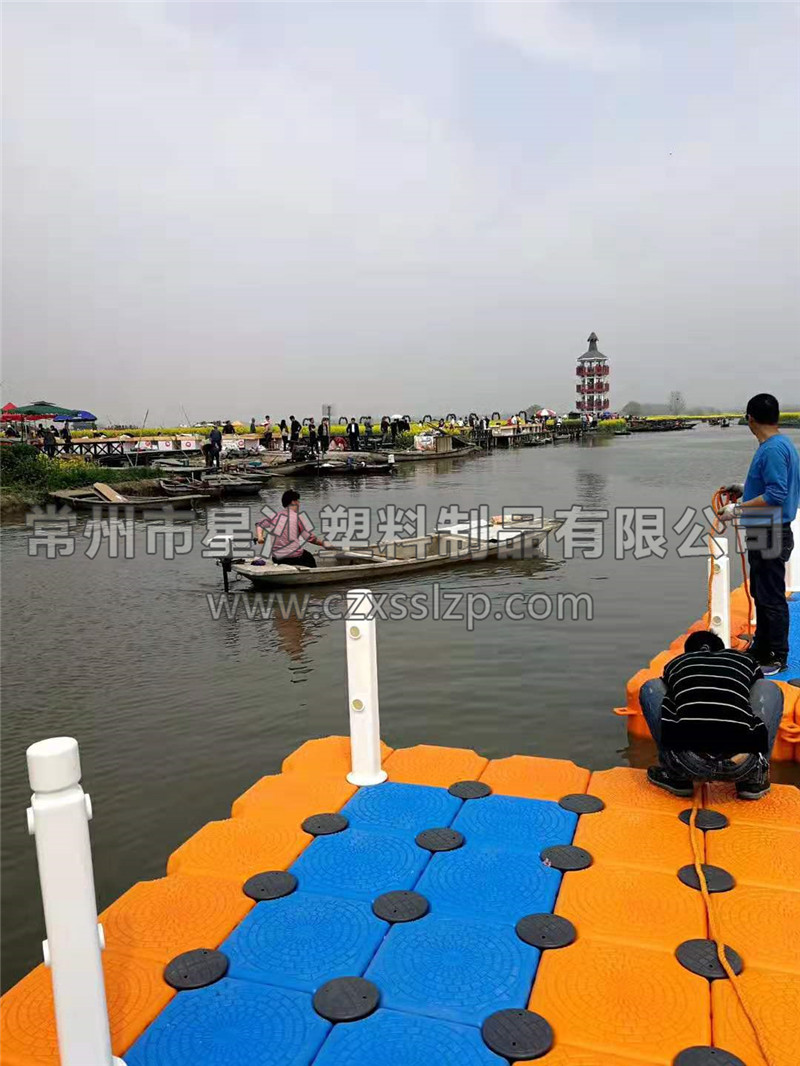 常州市星沙塑料制品有限公司客戶(hù)案例-江蘇興化浮橋5