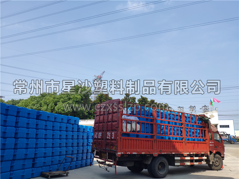 海南?？诟⊥舶l(fā)貨-摩托艇浮筒廠家2